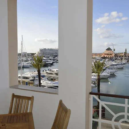 公寓 Marina Plaza,